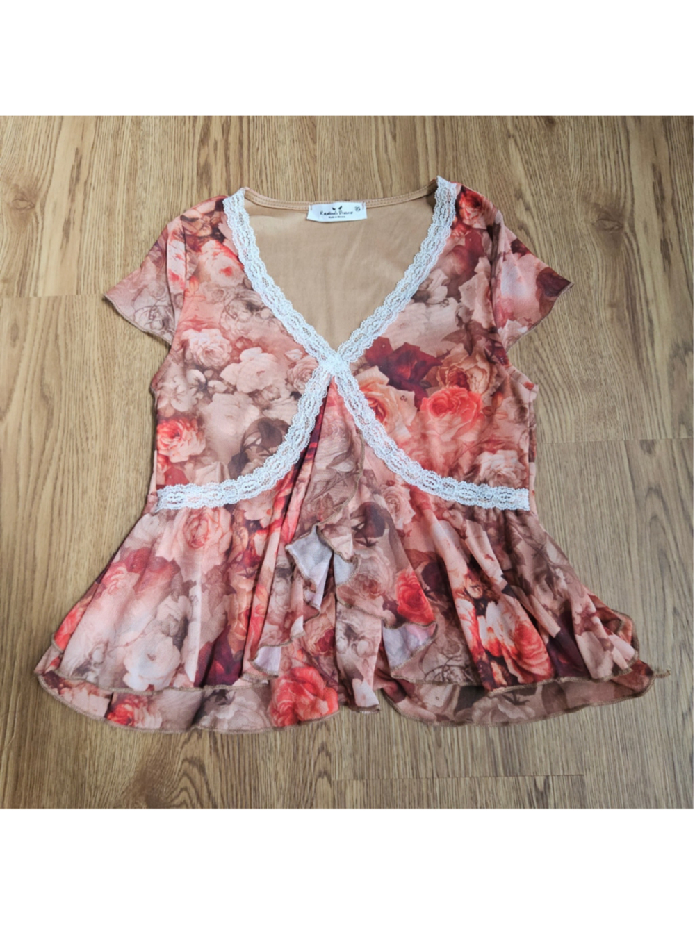 Romantic Coquette Lace Floral Y2K Style Fairycore V-Neck Asymmetrical Blouse XS